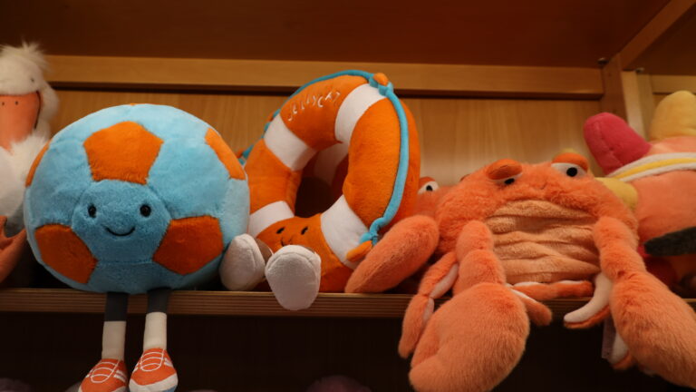Jellycat Auswahl bei Urmel Spielzeug in Mannheim